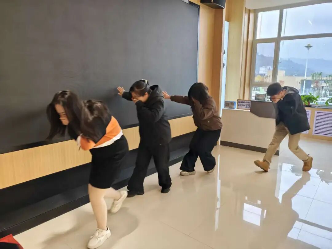 1762419071836474.jpg 消防4.jpg