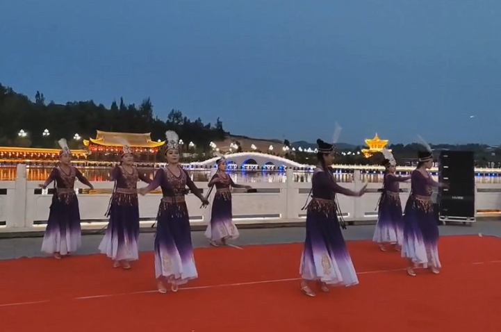 和政县2025年戏曲进乡村--8月2日城关镇