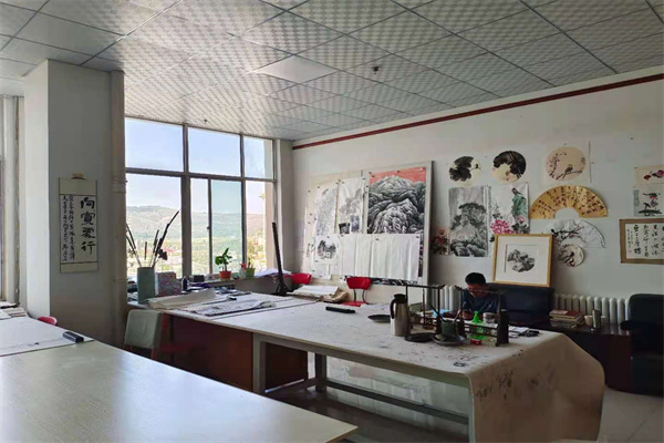 和政县文化馆书画展览室